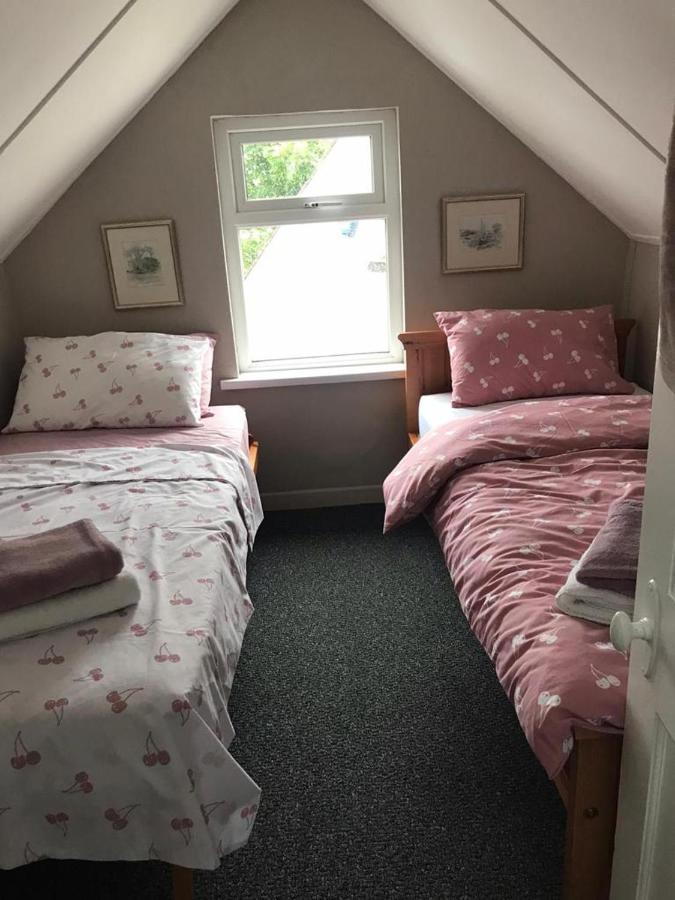 Rose Cottage: Delightful 4 Bedroom Detached Home Portrush Exterior foto